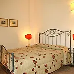 Torre Acquatino Aparthotel Spello