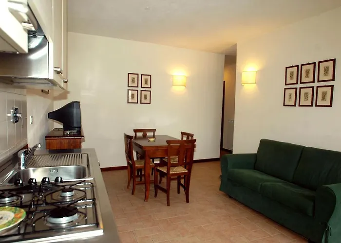 Residenza Torre Acquatino 3*
